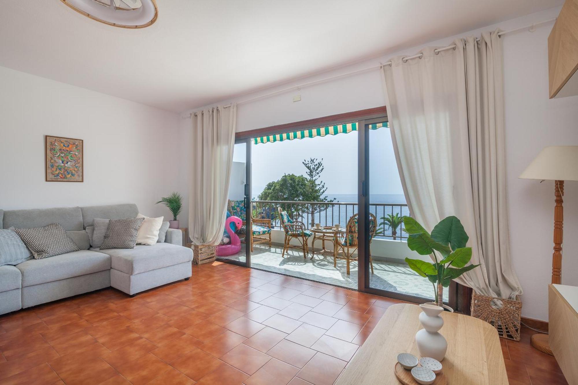Casa De Franco - Ocean View, Terrace, Balcony, 50M From Playa La Arena, Fibre Net Lejlighed Puerto de Santiago  Eksteriør billede
